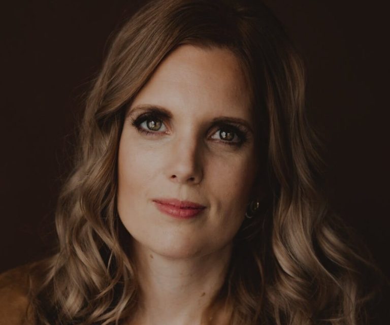 Over mij - Inge Gesthuizen Portret van Inge Gesthuizen NEI therapeut Den Haag, bij informatie over emotionele begeleiding na een miskraam.